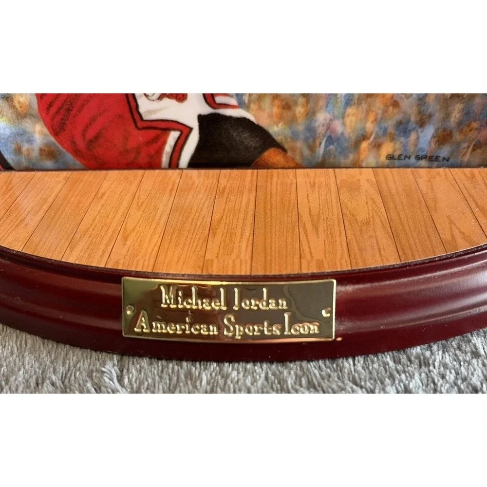 Vintage Upper Deck Michael Jordan American Sports Icon~Sculpted Statue Plate